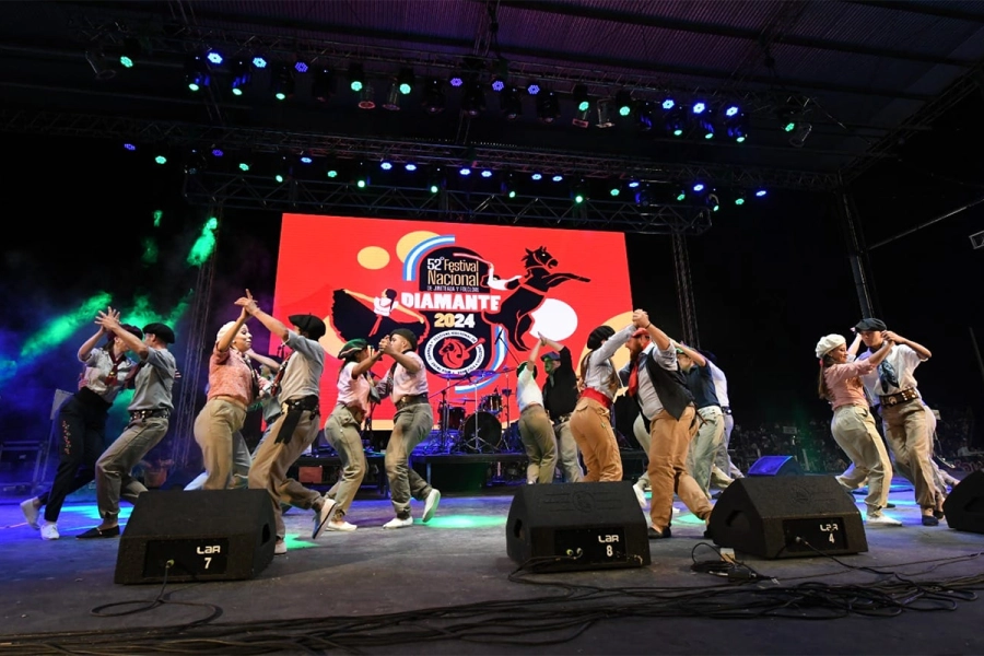 Festival de Jineteada y Folklore