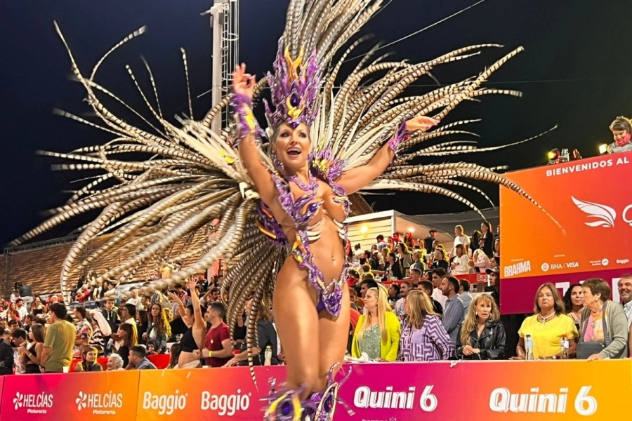 Transcurri&oacute; la primera de las once jornadas del Carnaval del Pa&iacute;s. (foto: Reporte 2820)