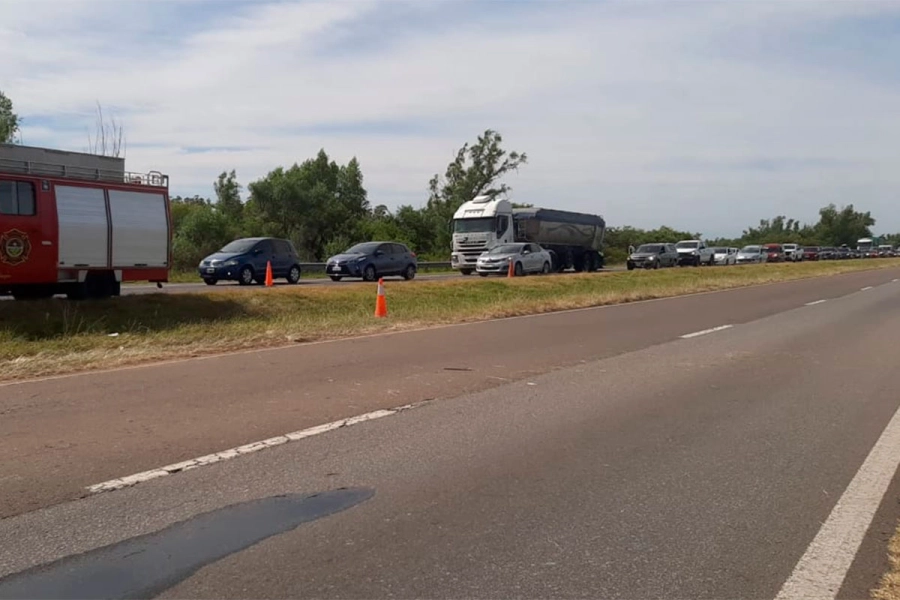 Tr&aacute;nsito habilitado en ambas manos de la ruta