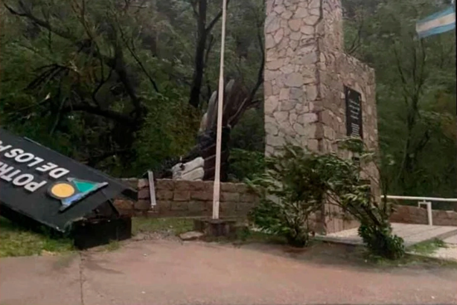 Fuerte temporal en San Luis (redes sociales).