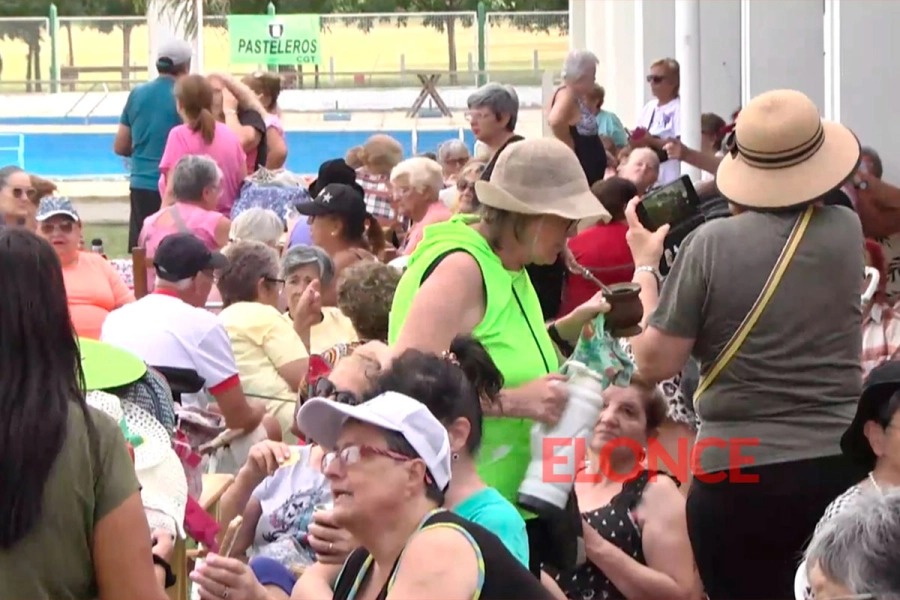 La colonia de adultos mayores comenz&oacute; sus actividades. (Elonce)