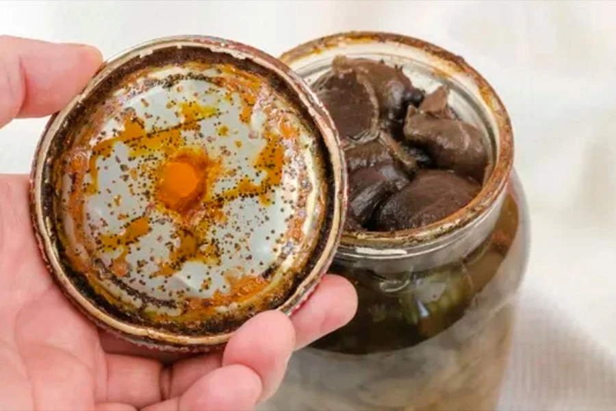 Apuntan a las conservas caseras.