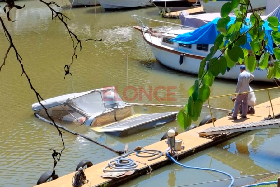 En Club N&aacute;utico de Paran&aacute;