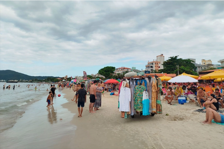 Paquetes turísticos a Brasil, Mar del Plata, Carlos Paz y escapadas a Gualeguaychú: cuánto cuestan
