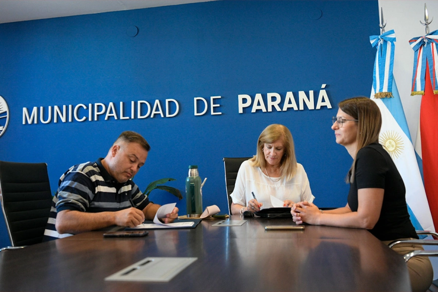 Reuni&oacute;n en la Municipalidad. (MP)