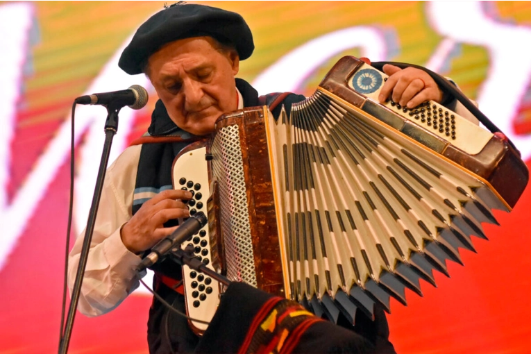 La Fiesta del Pan Casero tendrá a Monchito Merlo y María Luz Erazun en el escenario