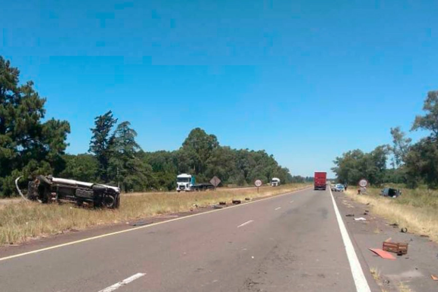 Accidente sobre Ruta 14 en Liebig. (foto Polic&iacute;a de Entre R&iacute;os)