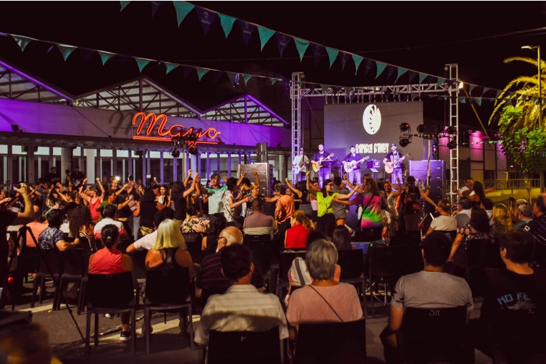 Comienza el ciclo Modo Peña del verano en inmediaciones de Sala Mayo