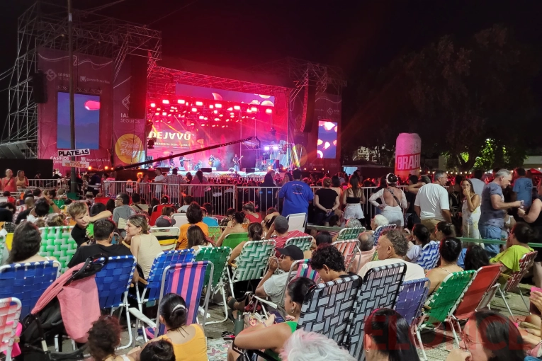 Con expectativas por el show de Abel Pintos, transita la segunda noche de la Fiesta Nacional de la Playa