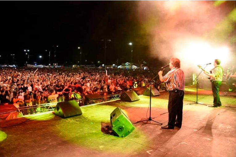 Fiesta de la Playa: se presentan Los Palmeras con mucho ritmo para bailar