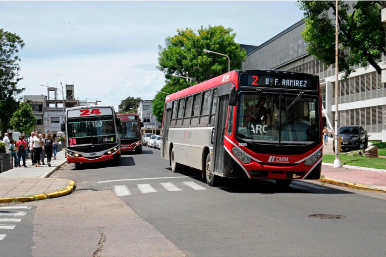 Licitan la concesión del servicio de colectivos urbanos de Paraná