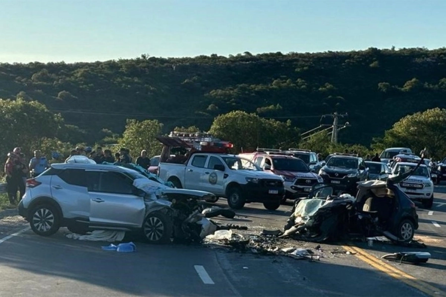 Cuatro muertos en choque en C&oacute;rdoba. Clar&iacute;n