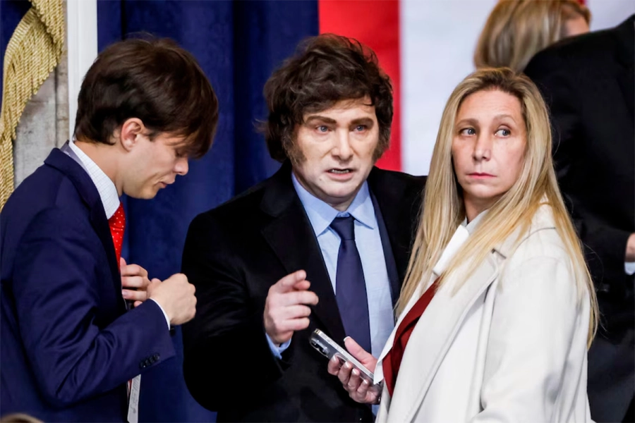 Milei junto a su hermana Karina - Foto: REUTERS