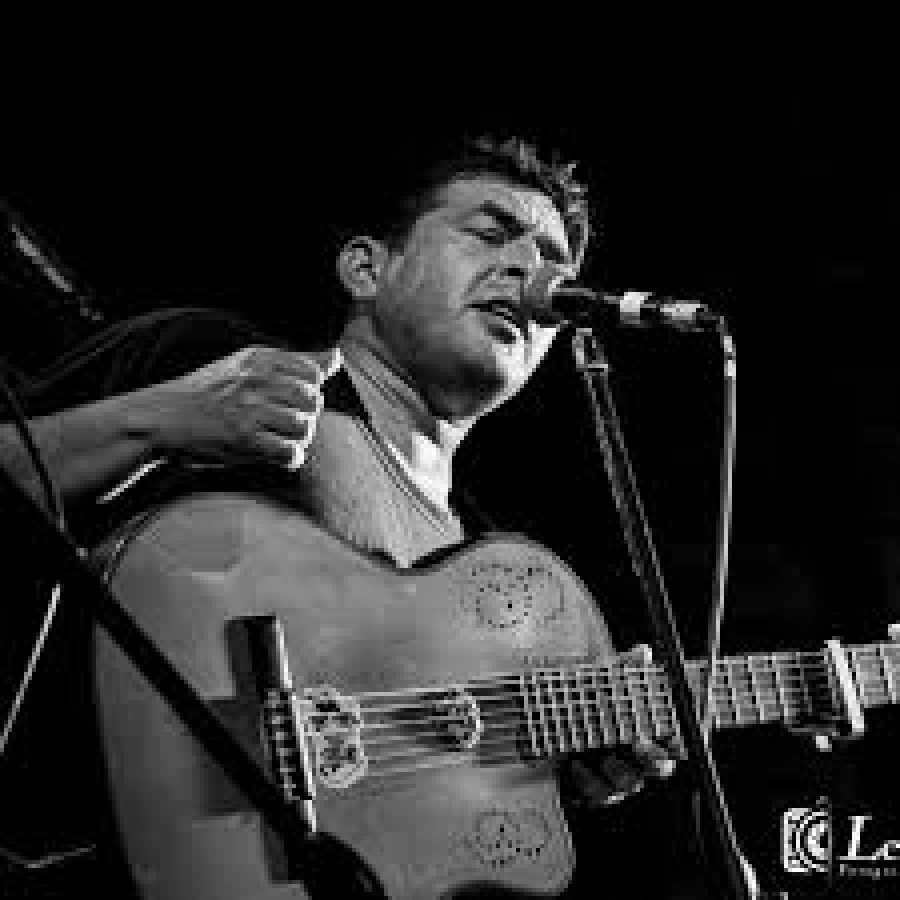 Lucho Qui&ntilde;ones