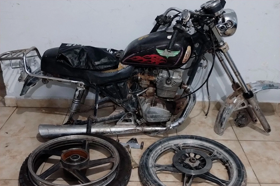 Secuestraron una moto desarmada. (PER)