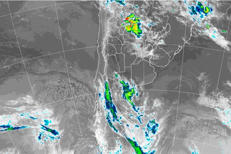 En qué provincias rigen hoy alertas por calor extremo, tormentas o granizo