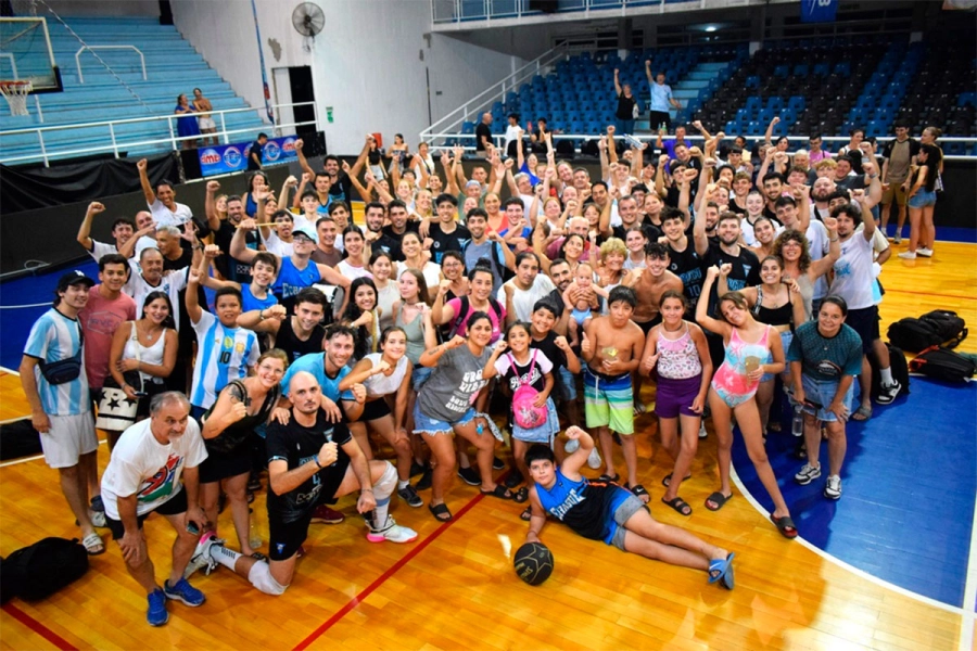 l plantel de Echag&uuml;e celebr&oacute; con sus familiares,Prensa FEV.