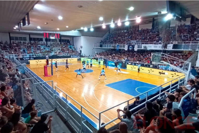 A estadio lleno, terminó la etapa en Paraná de la Liga Nacional de Vóley: Echagüe venció a Rowing