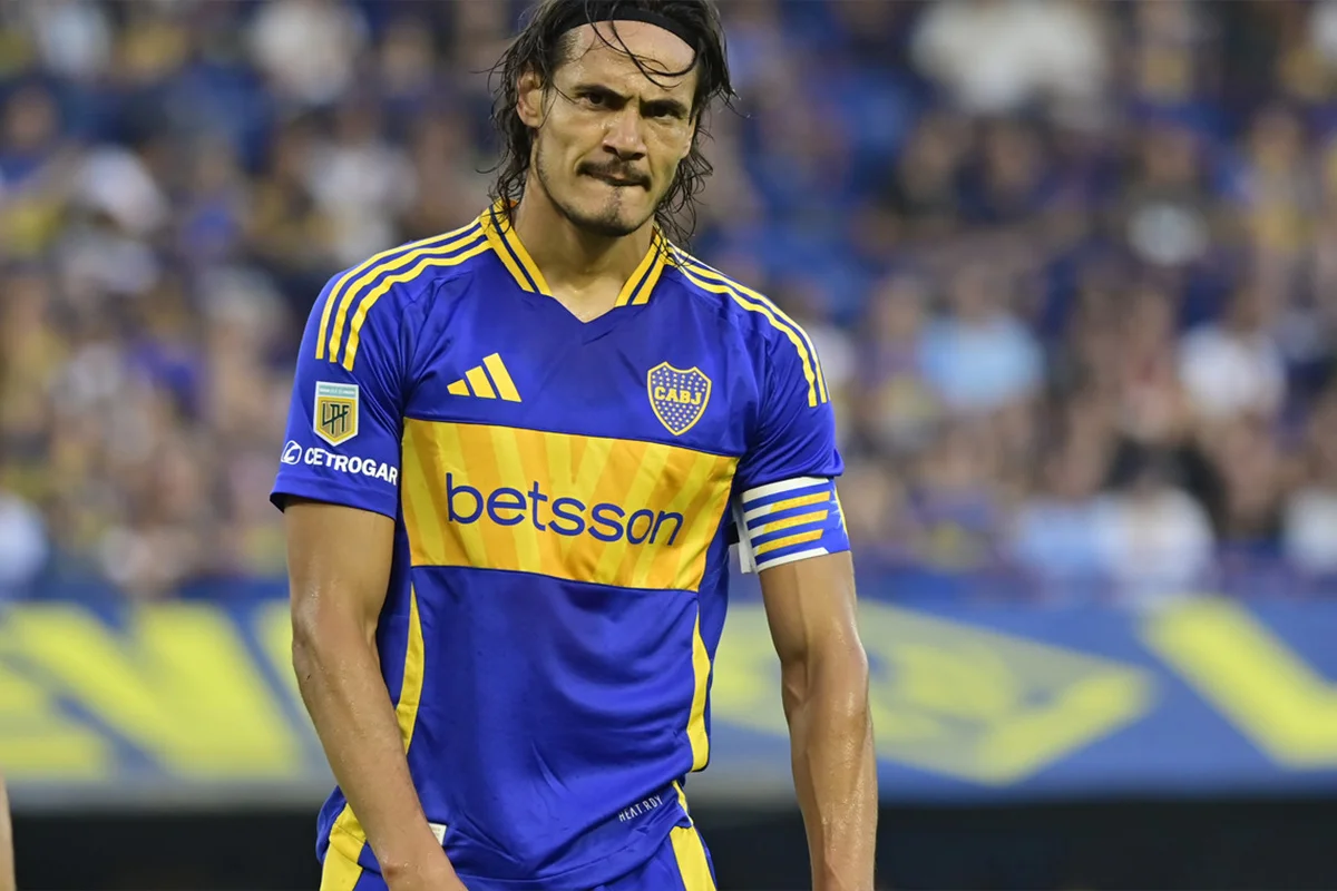 Cavani finalmente es titular.