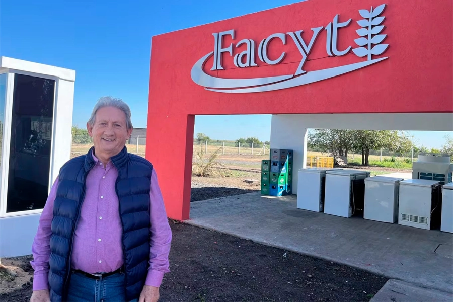 H&eacute;ctor Laca es el dueño de Facyt, una empresa agropecuaria que est&aacute; en Laguna Larga (foto La Voz)