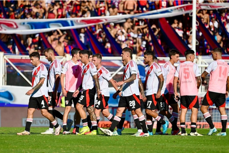 River quiere volver a la victoria en el Monumental contra Independiente: igualan sin goles