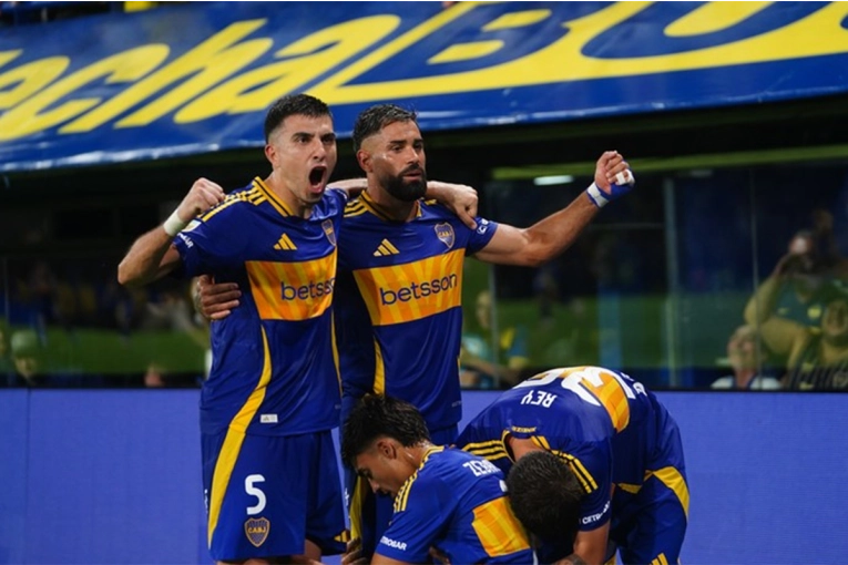 Con goles de Merentiel y Zeballos, Boca le ganó 2 a 0 a Independiente Rivadavia