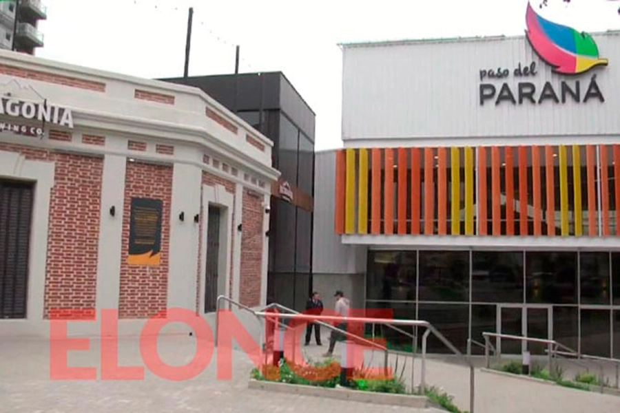 Así luce hoy la ex fábrica de fósforos, donde hoy radica el Shopping "Paso del Paraná. Foto: Elonce