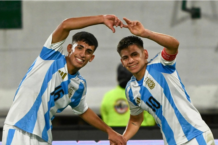 Sudamericano Sub 20: Argentina enfrenta a Brasil y quiere dar un paso al título