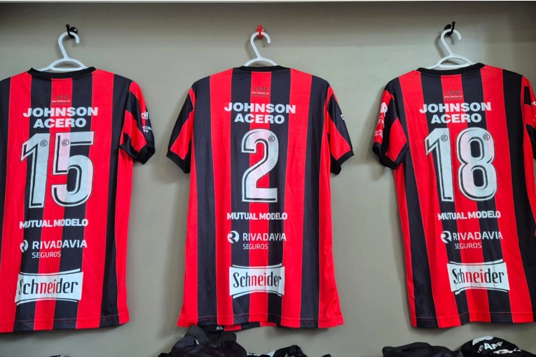 Patronato enfrenta a San Martín de Tucumán en el Grella: formación confirmada