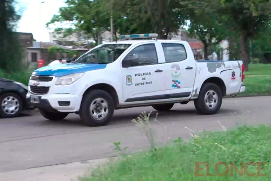 Golpe&oacute; a sus padres y quem&oacute; a su hermano