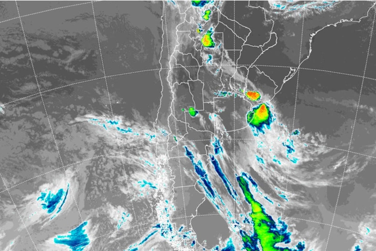 En qué provincias rigen hoy alertas por calor extremo, tormentas, lluvias o granizo