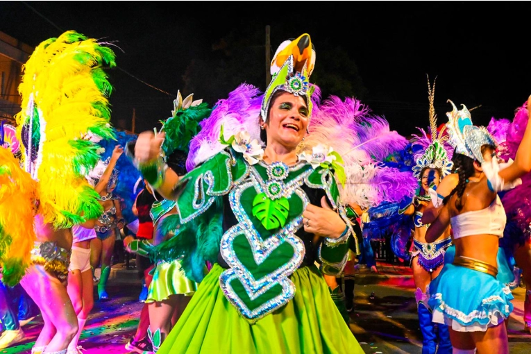 Comparsa Emperatriz y Batería Do Samba Ibicuy fueron las ganadoras de los Carnavales de Paraná