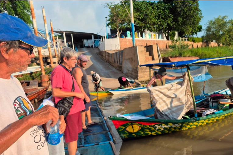 Remar Contracorriente: tras llegar a Bella Vista, emprenden la sexta jornada de travesía hacia Villa Ocampo