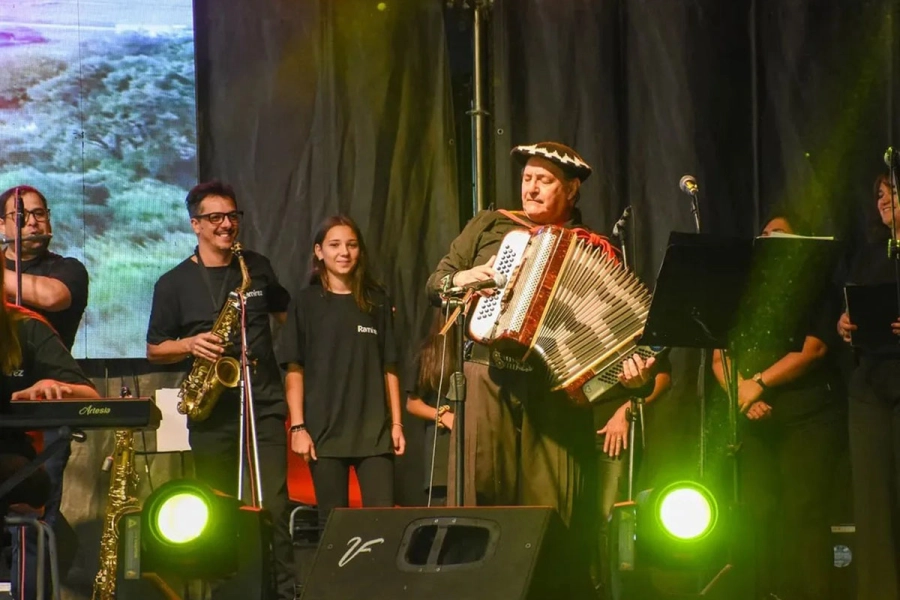 Foto: Ram&iacute;rez Festeja