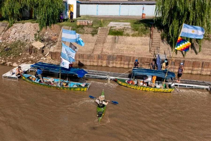 Durante el s&aacute;bado 8, debido a las condiciones clim&aacute;ticas, no pudo continuar la remada, porque lo que el equipo aprovech&oacute; a visitar la Reserva Natural Isla Las Damas y los entornos naturales que regala Goya (foto Remar Contracorriente)