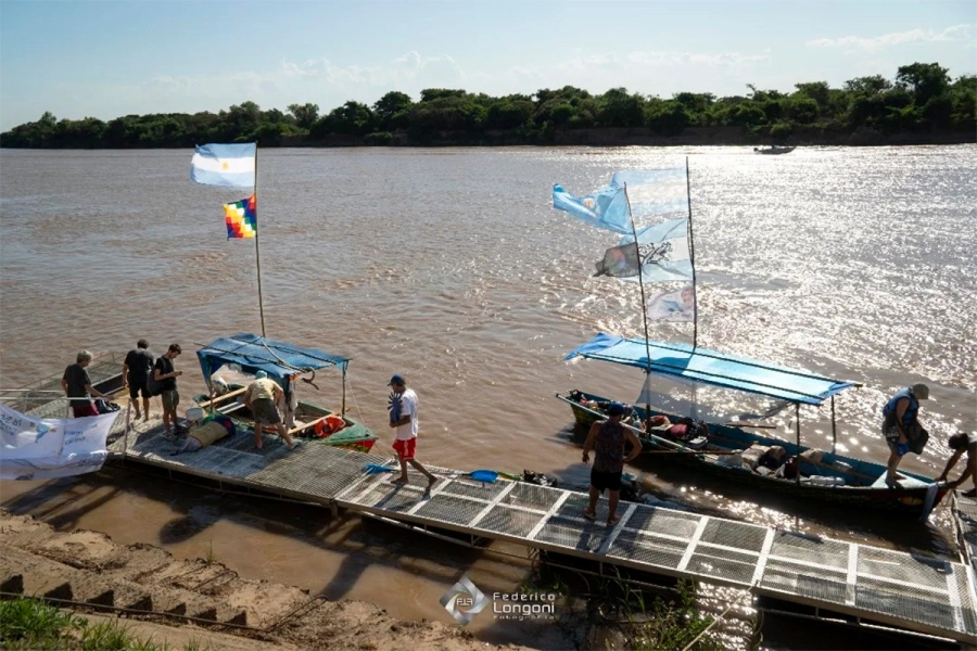 El viernes 7, los remadores arribaron a Goya, despu&eacute;s de haber acampado en alg&uacute;n lugar &uacute;nico de los que nos regala el Paran&aacute; (foto Remar Contracorriente)
