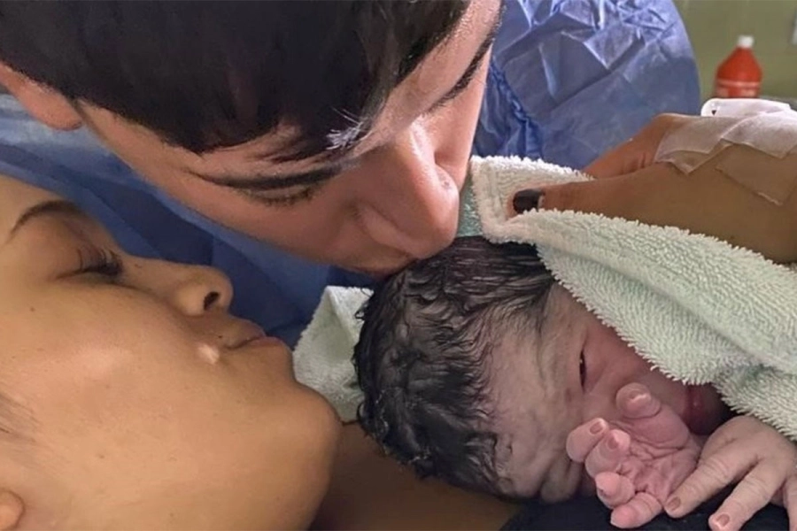 La felicidad del nacimiento de Benjam&iacute;n. Clar&iacute;n