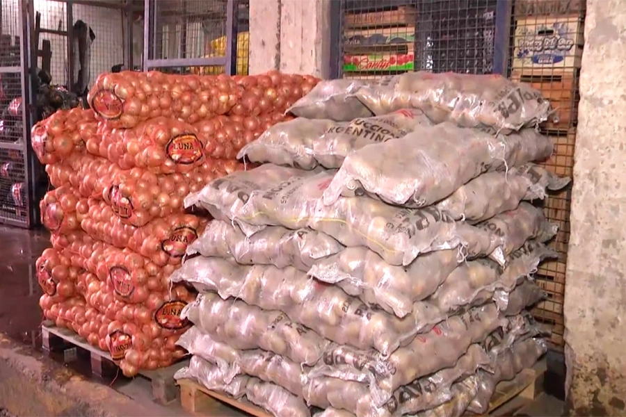 Cebollas y papas empiezan a bajar. Elonce