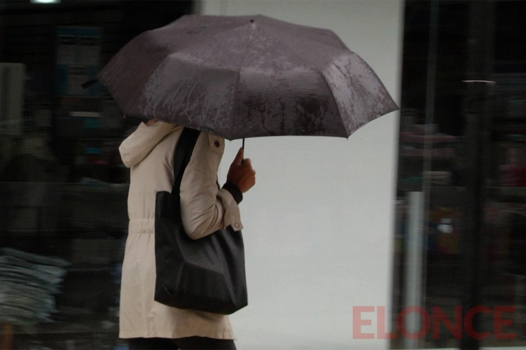 En qué provincias rigen hoy alertas por  lluvias y fuertes vientos