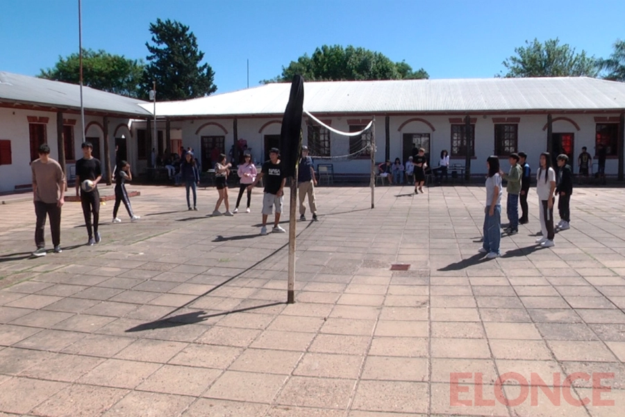 Escuela secundaria N&ordm;18 &ldquo;Brigadier General Juan Manuel de Rosas&rdquo; de Paran&aacute; (foto Elonce)