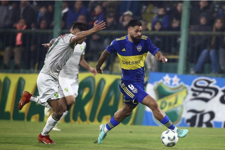 En busca de extender su racha positiva en el Torneo Apertura, Boca recibe a Defensa y Justicia