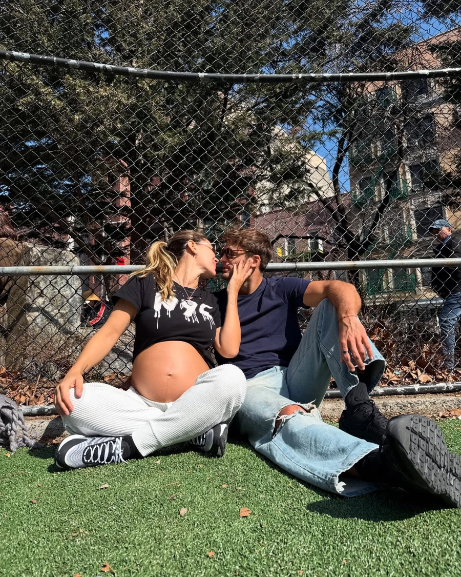 Jimena Bar&oacute;n a puro mimo con su pareja. Instagram