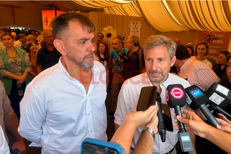 Frigerio anunció el refinanciamiento de créditos a apicultores en la fiesta de Maciá