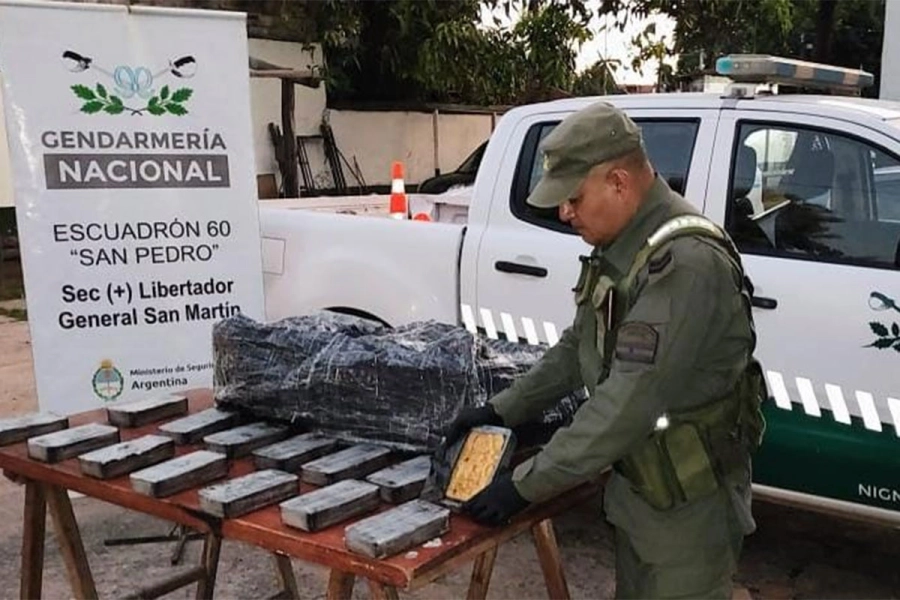 Incautaron 14 kilos de pasta base. Gendarmer&iacute;a Nacional