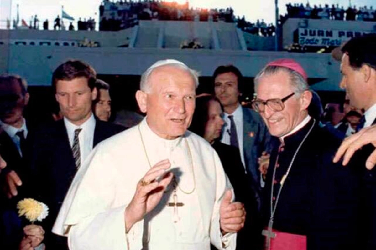 El Papa Juan Pablo II en su visita a Paraná