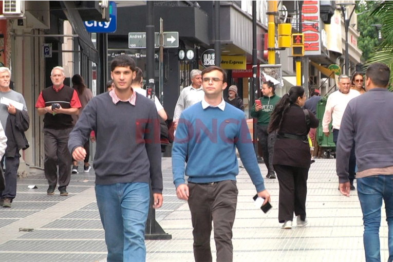 Los comercios de la peatonal funcionarán con normalidad este jueves