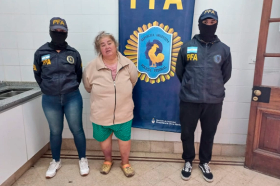 Detuvieron a una integrante de &ldquo;Los Monos&rdquo; (foto Polic&iacute;a Federal Argentina)