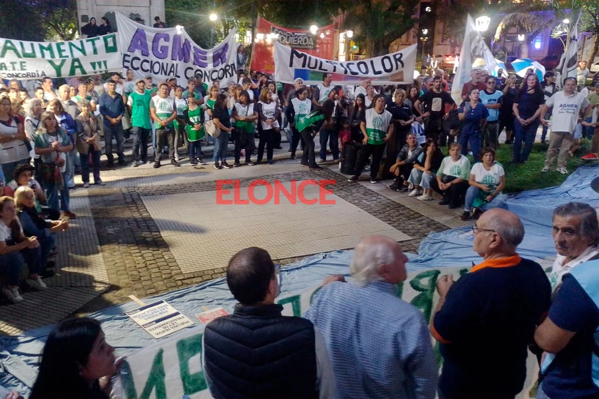 Marcha en Concordia. Marcha en Concordia.