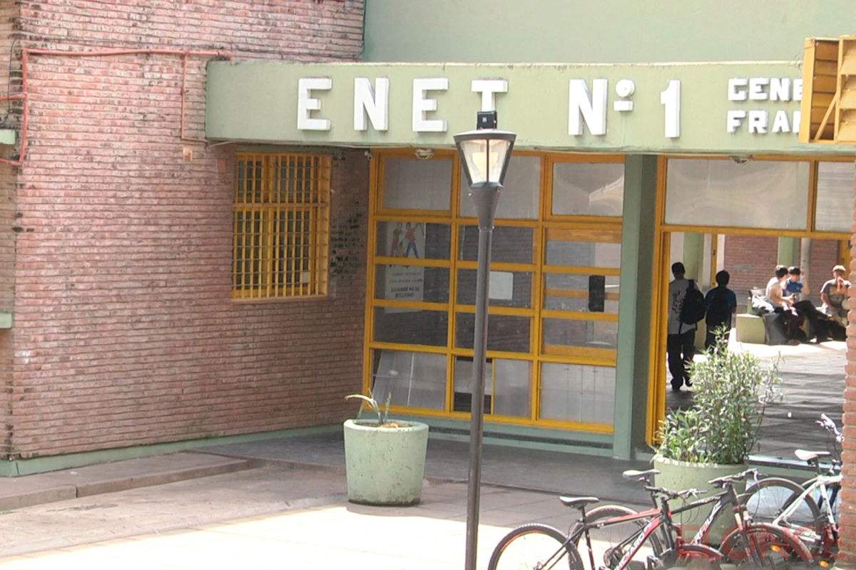 Paro docente en Escuela Técnica Paraná Paro docente en Escuela Técnica Paraná