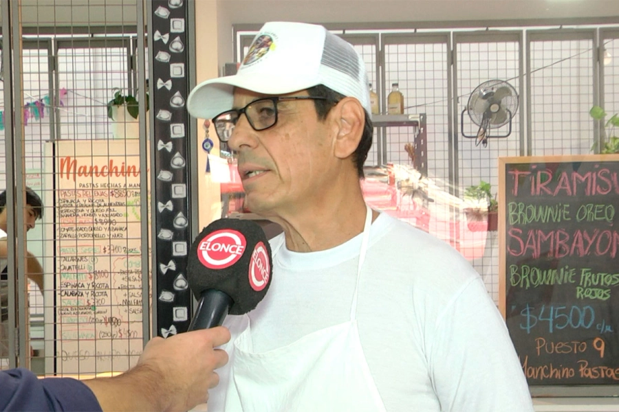 Due&ntilde;o de Quesos y Salames.